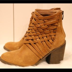Free People Carrera Bootie - Vintage Tan